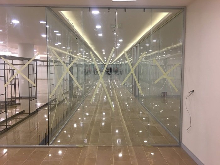ofis bölme sistemleri fotoselli kapı