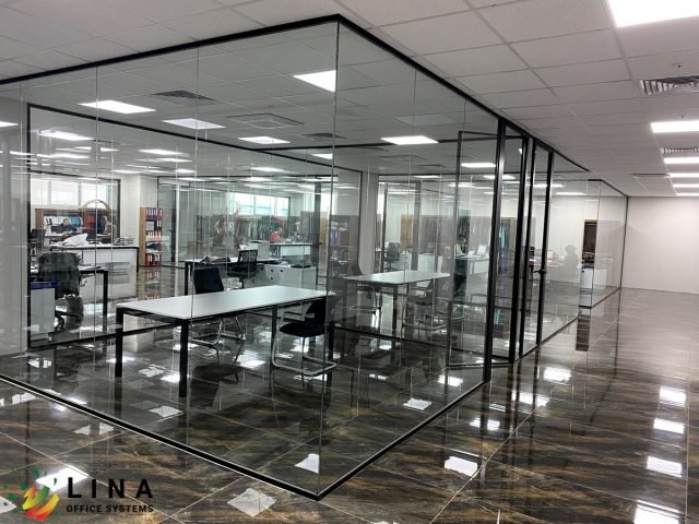 cam cama ofis bölme