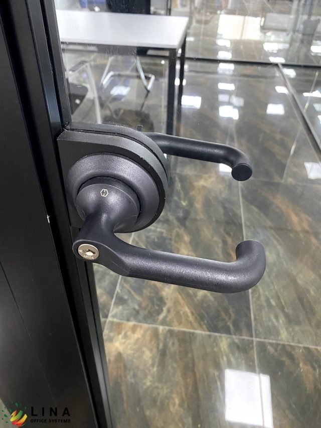 ofis cam bölme kapı kolu